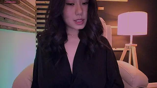 kimmy_chi_ from StripChat