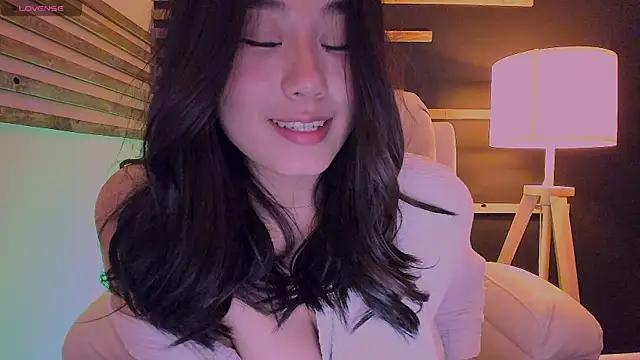 kimmy_chi_ from StripChat