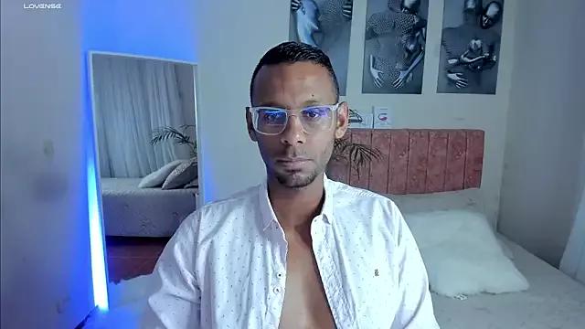 KingEdward_ from StripChat is Freechat