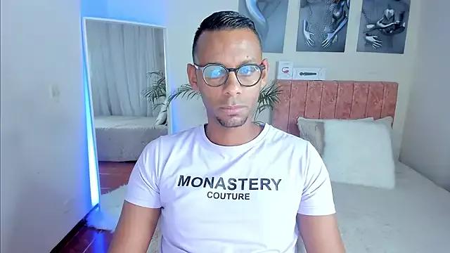 KingEdward_ from StripChat is Freechat