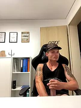 Kingmangy from StripChat is Freechat