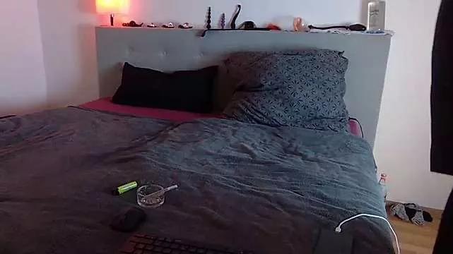 KinkyWitch420 from StripChat