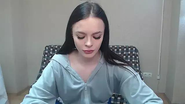Kira_deream_ from StripChat is Freechat