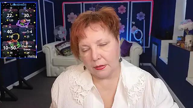 Kira_Kenett from StripChat is Freechat