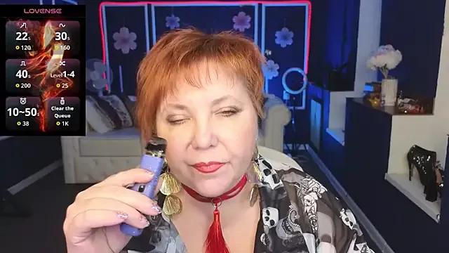 Kira_Kenett from StripChat is Freechat