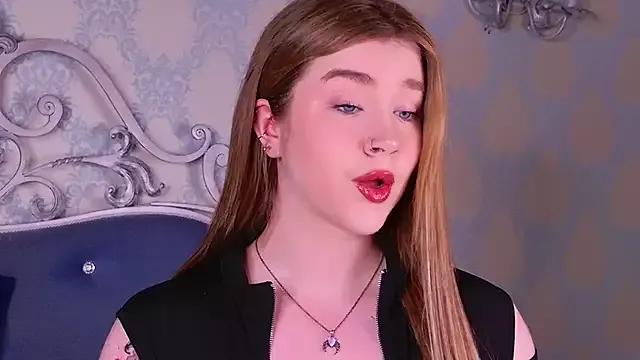 KiraForsie from StripChat is Freechat