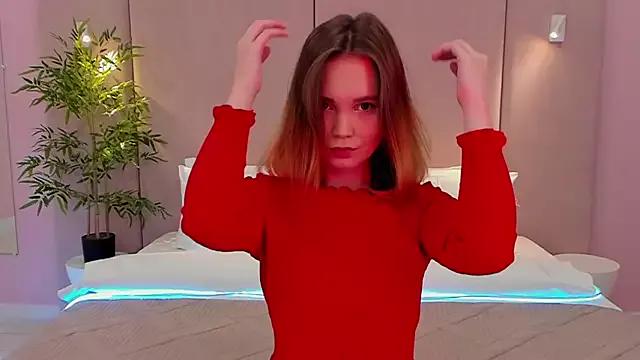 Discover our girls online shows and discover the company of countless livestreamers, with stunning shapes, sex toys and more.