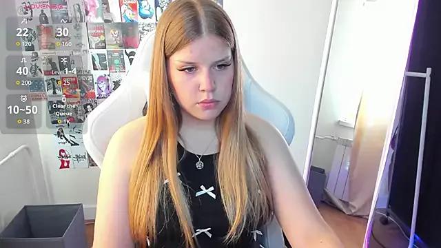 KiraKyler from StripChat is Freechat