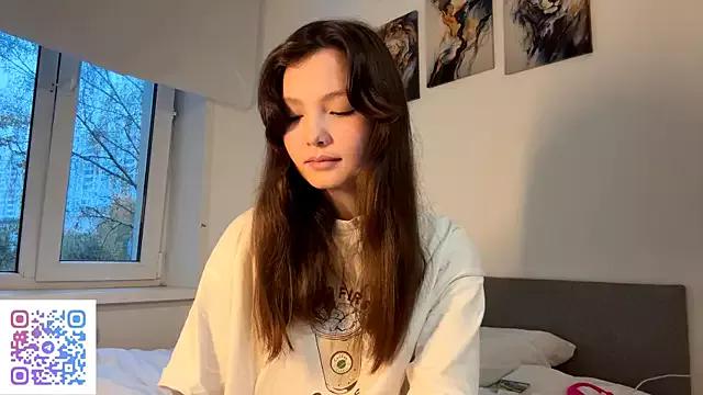 KiraVelvet from StripChat is Freechat