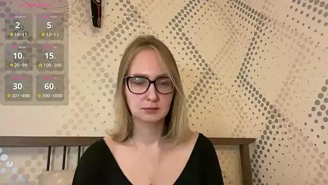 KiraxFate from StripChat is Freechat