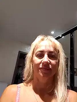 KissMiSveet from StripChat