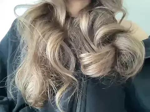 kisssangel from StripChat