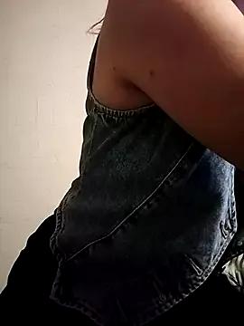 KITTEN-10 from StripChat is Freechat