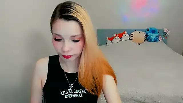 Kitten_Alissa from StripChat