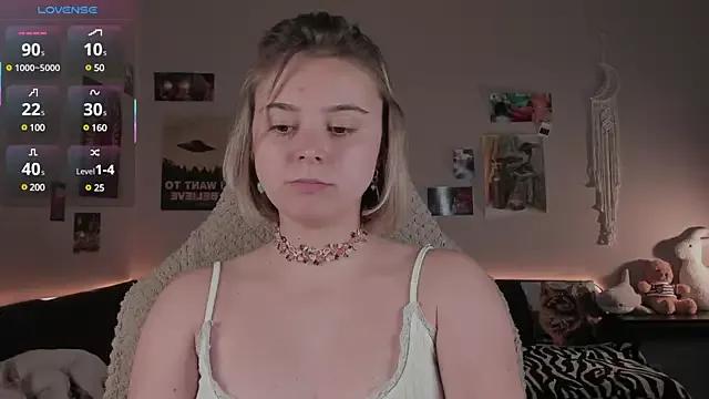 kitten_kween from StripChat