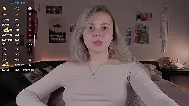 kitten_kween from StripChat