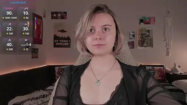 kitten_kween from StripChat