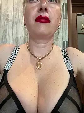 Kittenforyou from StripChat