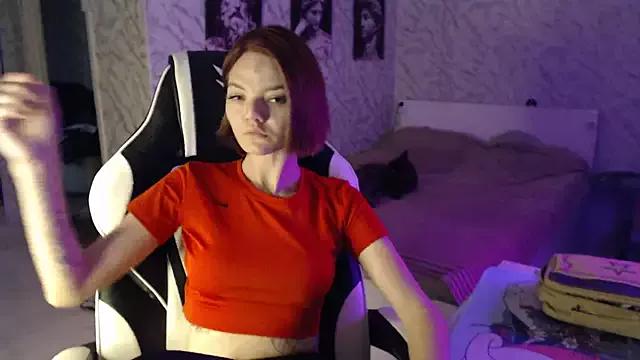Discover our girls online shows and discover the company of countless livestreamers, with stunning shapes, sex toys and more.