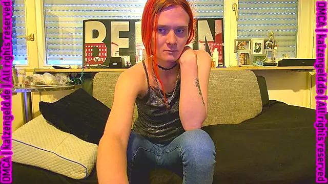 kitty-emz from StripChat