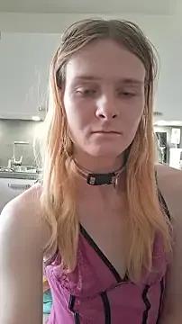 kitty-emz from StripChat is Freechat