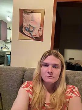 kitty-emz from StripChat