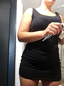 Kitty_Doll69 from StripChat