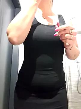 Kitty_Doll69 from StripChat