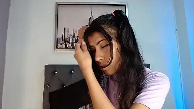Kitty_gh1 from StripChat
