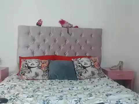 Kitty_Hotty from StripChat is Freechat