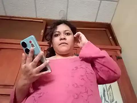 Kitty_WetXxX from StripChat