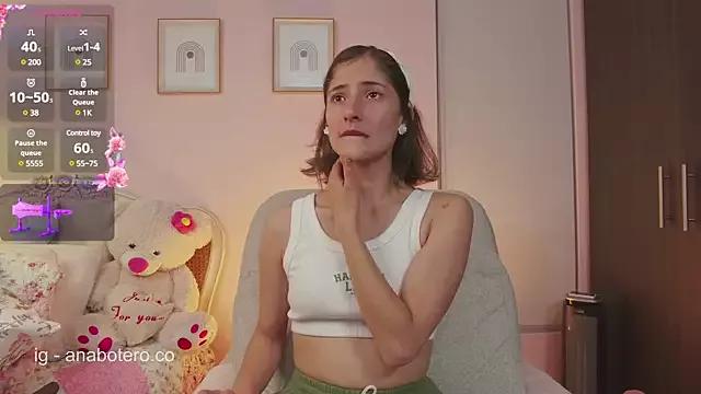 KittyAna from StripChat