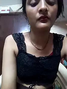KittyBby14 from StripChat