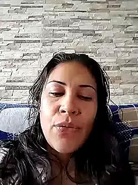 KittyHoleshot87 from StripChat