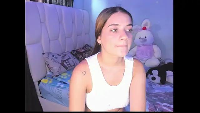 KittyKlum from StripChat