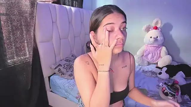KittyKlum from StripChat