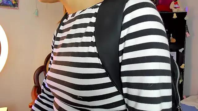kittyzenn from StripChat