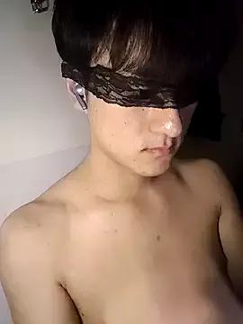 kiwibridy2 from StripChat