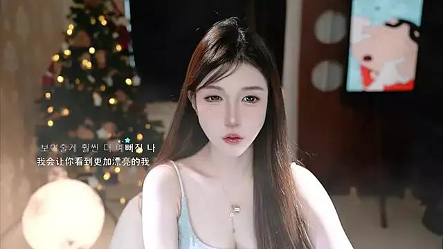 KKEHBYBA from StripChat