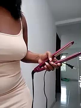 KloheCurvy webcams show profile image 
