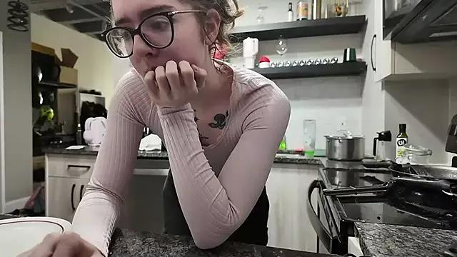 Experience the ultimate adult streaming sex cam sensation with our brunette page. From SleepPorn to OnlyFansInked, we've got the wildest and most appealing live performances for you to enjoy.