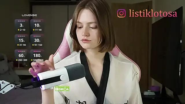 kookome from StripChat