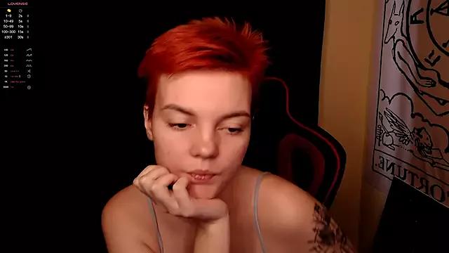 KrisNeal from StripChat is Freechat