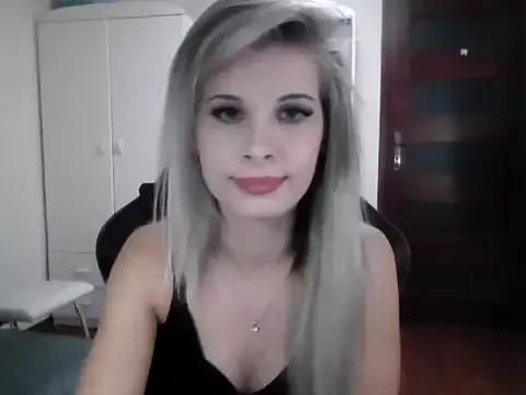 KristineGlow from StripChat is Freechat