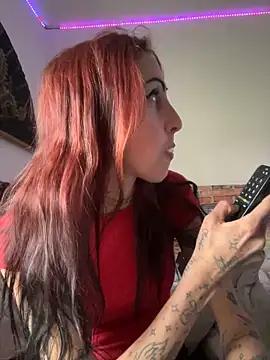 Discover our girls online shows and discover the company of countless livestreamers, with stunning shapes, sex toys and more.