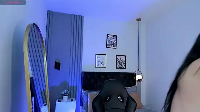 Kur_purp webcams show profile image 