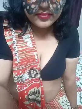 Laaly_Sona from StripChat