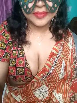Laaly_Sona from StripChat