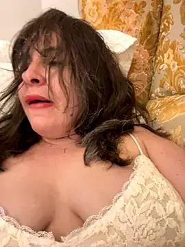 laarti from StripChat
