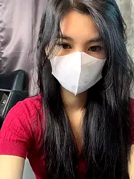 Discover our girls online shows and discover the company of countless livestreamers, with stunning shapes, sex toys and more.